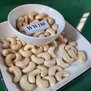 Emballage de marque privée SANTIGO Kaju Badam W180 Noix de cajou Noix de cajou W180 Première qualité - Product Image 1