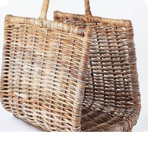 Vente directe d'usine Rack à bûches en rotin en matériau tissé Forme personnalisée Parfait pour les solutions de stockage de bûches de bois de chauffage - Product Image 1