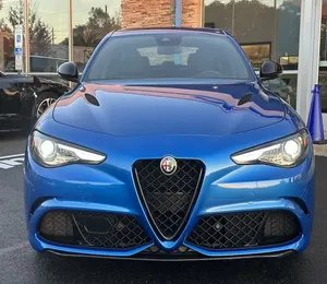 Dijual mobil bekas mesin suara, bekas 2022 A L F A R O M E O Giulia Quadrifoglio RWD