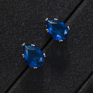 YL Bestseller pour boucles <span class=keywords><strong>d</strong></span>'oreilles femme, clous <span class=keywords><strong>d</strong></span>'oreilles en acier inoxydable, forme goutte <span class=keywords><strong>d</strong></span>'eau autrichienne, simples, polyvalents, colorés - Product Image 1