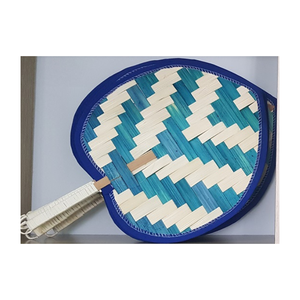 Abanico de mano de bambú en forma de corazón personalizado al por mayor abanicos de mano de algas marinas naturales éxito de ventas abanico de manivela de mano tejido de Bambú - Product Image 3