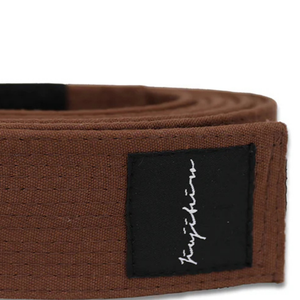 เข็มขัดบราซิลเลียนยิวยิตสูสีน้ำตาล รุ่น Core BJJ ผลิตจากผ้าแคนวาสเนื้อเบา เหมาะสำหรับการฝึกซ้อมและการแข่งขัน - Product Image 5