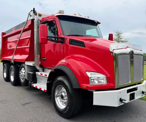 Camion à benne basculante Kenworth T880 à trois essieux, 420 CV, 15,5 pieds, boîte automatique 6 vitesses, occasion, très propre, années 2020, 2022, 2023 - Product Image 2