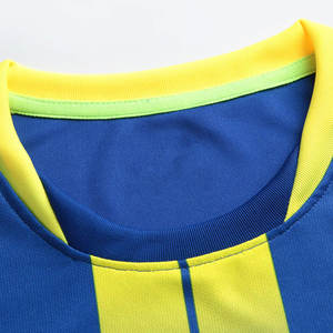 Venta al por mayor de impresión personalizada por sublimación de manga corta y pantalones de poliéster de secado rápido camisetas de fútbol uniformes camiseta de fútbol - Product Image 2