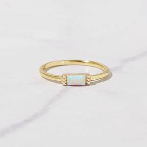Bague en argent sterling 925 massif plaqué or avec opale taille baguette et zircone cubique, bijoux finis, cadeaux pour femmes - Product Image 2