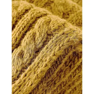 Écharpe en tricot torsadé mélangé personnalisée pour les accessoires de sports d'hiver - Product Image 6