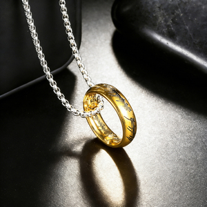 Collier vintage avec pendentif cercle mystérieux gravé de runes, en acier inoxydable plaqué or véritable 18 carats, longue chaîne pour pull - Product Image 1