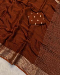 Chinnon en pure viscose avec auto-jacquard dans le corps avec bordure en jacquard avec chemisier en jacquard pur Chinnon - Product Image 4