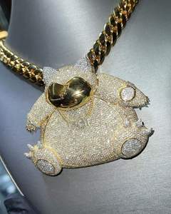 Pendentif ours en peluche luxueux serti de diamants avec chaîne cubaine dorée, bijoux en argent sterling mignons avec moissanite et cristal/strass - Product Image 3