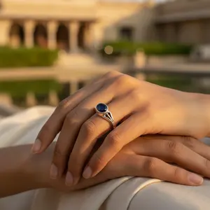 Bague en argent 925 faite à la main pour femmes, pierre précieuse, pierre noire à coupe géométrique, plaqué rhodium, pureté du métal 14K, bijoux fins, cadeau - Product Image 1