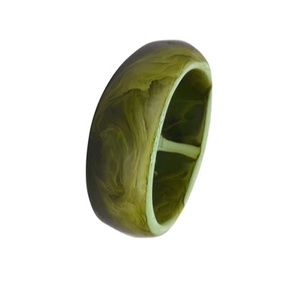 Bijoux en résine de conception moderne meilleur bracelet de manchette artisanal bracelets pour les femmes meilleur produit de vente boucles d'oreilles bijoux de mode - Product Image 1