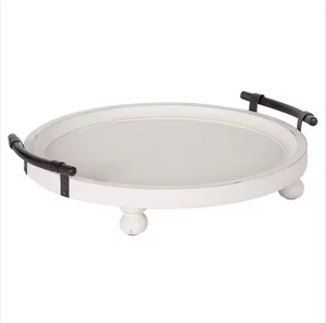 ถาดไม้มะม่วงพร้อมที่จับโลหะและขาสำหรับเสิร์ฟเครื่องดื่มอาหารเย็นและของตกแต่ง - Product Image 1