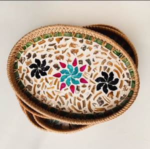 ถาดเสิร์ฟอาหารและผลไม้แห้งพร้อมขอบหวายหลากสีถาดเสิร์ฟอาหาร - Product Image 1