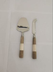 Ensemble de 4 couteaux à fromage en résine époxy noire et acier inoxydable pour hôtel et restaurant de luxe aux prix de gros - Product Image 4