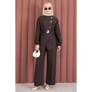 Conjunto de Traje de Dos Piezas para Mujer de Diseño con Botones Dorados y Cinturón Color Café - Product Image 3