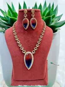 Mariage de luxe pour femmes Kundan ensemble de mariée Moissanite et collier en pierre de cristal avec placage à l'or bijoux de mode fantaisie - Product Image 3