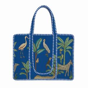 Sac fourre-tout matelassé écologique pour femmes en toile à motif vintage de la jungle bleue avec fermeture à glissière durable sac de voyage personnalisé - Product Image 1