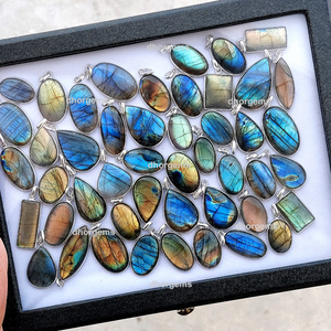 Pendentif en pierre précieuse labradorite bleue de haute qualité, en acier inoxydable, petite pierre précieuse, lunette ronde, ample, demi-lune - Product Image 6