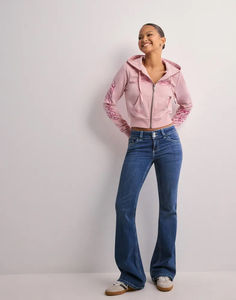 Sweat à capuche court pour femme en coton 100% avec logo personnalisé, rose, épaules tombantes, anti-froissement et respirant, sweat à capuche zippé pour femme - Product Image 2