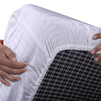 Ensemble de literie de luxe 3 pièces en satin 210TC pour lit Queen Size, qualité supérieure, 2 taies d'oreiller, design uni, pour hôtel et maison, plié