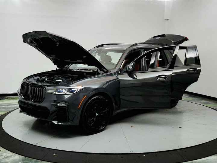 Pre-Owned Neatly Used 2021 BMW X7