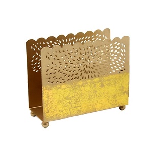 Porte-serviettes en métal plaqué or fait à la main Restaurant porte-serviettes de table simple petit porte-mouchoir en métal indien - Product Image 4