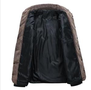 Veste en duvet blanche d'hiver pour hommes personnalisée en gros veste d'hiver matelassée de haute qualité style mode grande taille - Product Image 4
