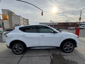 Precio con Descuento Especial 2024 Alfa-Romeo Tonale TI - Product Image 3