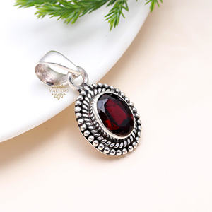 Joli pendentif en argent avec pierre précieuse grenat, argent sterling massif 925 de haute qualité, bijoux bohèmes, cadeau, pendentifs fins, breloques - Product Image 2