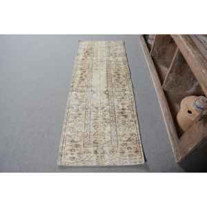 Alfombra Turca Vintage de Lana Marrón, 2.1x5.6 pies - Product Image 1