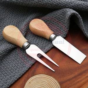 4 pièces couteau à fromage ensemble d'outils manche en bois de bambou ensemble de couteaux à fromage en acier inoxydable pour une utilisation en cuisine - Product Image 3