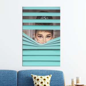 Impression sur toile élégante Audrey Hepburn : design rétro à volets bleu sarcelle, toile enveloppée - Product Image 1