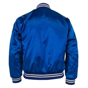 Chaqueta Bomber de Satén Personalizada para Hombre, Chaqueta de Béisbol Personalizada con Bordado Varsity de Alta Calidad - Product Image 2