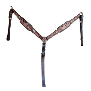 Collar de pecho occidental de caballo de cuero de calidad superior Collar de pecho tallado antiguo y mecanizado para montar a caballo a precio asequible - Product Image 1