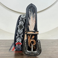 Nouveau design personnalisé de ceinture perlée en cuir usiné à la main de cow-boy occidental de luxe ceinture à perles en alliage avec boucle ardillon en cuir véritable ceinture de créateur avec plumes