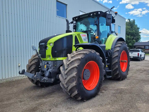 รถแทรกเตอร์มือสอง CLAAS AXION 960 ปี 2023 คุณภาพดีราคาถูก CLAAS 960 445 แรงม้า 250 แรงม้า ระบบขับเคลื่อน 4 ล้อ รถแทรกเตอร์สำหรับงานเกษตร เครื่องจักรกลการเกษตร - Product Image 1
