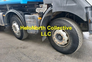 Caméra de recul pour camion benne lourd Kerax 430 6x4 2011, châssis à plateau plat blanc, conduite à gauche, moteur diesel, véhicule d'occasion - Product Image 6