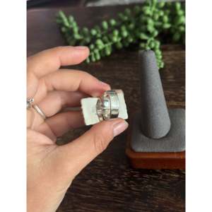 Anillo Ajustable con Diseño Geométrico del Suroeste, Hecho de Madreperla y Plata de Ley, Ideal para Regalo - Product Image 4
