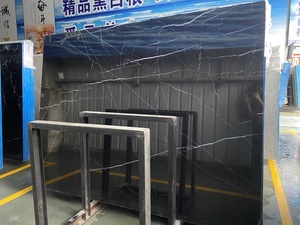 Calcite blanche cristalline polie, grande dalle, design graphique moderne, revêtement mural et de sol pour salle de bain, pierre - Product Image 2