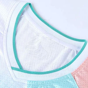 เสื้อเทนนิสผู้ชายระดับมืออาชีพ แห้งเร็ว ระบายอากาศได้ดี เป็นมิตรกับสิ่งแวดล้อม ผลิตจากโพลีเอสเตอร์ 100% พร้อมดีไซน์ที่ปรับแต่งได้และคุณภาพสูง - Product Image 4