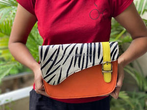 Nouveau sac à bandoulière de Style occidental pour femmes, sac à bandoulière en cuir recyclé fait à la main avec imprimé Animal - Product Image 2