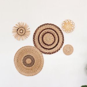 Décoration murale moderne en rotin avec finition élégante parfaite pour les espaces de restauration des appartements et les intérieurs inspirés de la ferme - Product Image 2