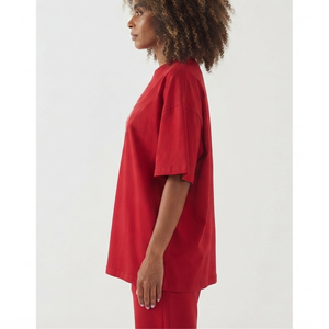 Camiseta de Lujo 100% Algodón Vintage para Mujer, Color Rojo Personalizable, Talla Grande, Lisa, Unisex - Product Image 3