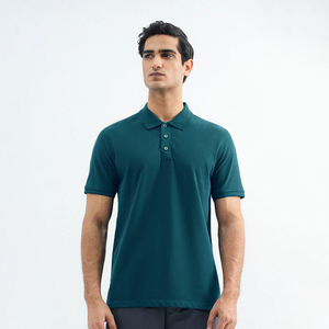 Polo de manga corta sólido que absorbe la humedad Poly Cotton Piqué para hombre Classic Fit Performance Polo fabricado por Huzaifa Products - Product Image 1