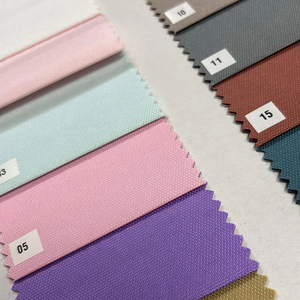 Tissu satiné 100% polyester de haute qualité 120 g/m² pour chemises et vêtements de nuit pour garçons, utilisation en extérieur, polycoton Blanco Shirting - Product Image 1