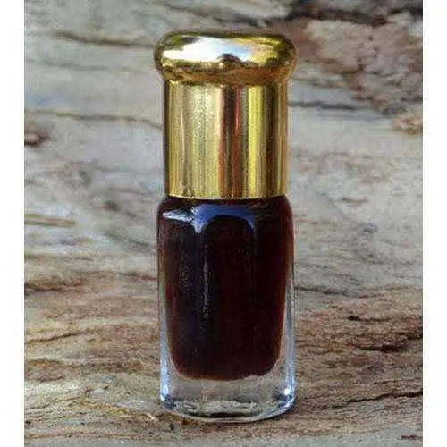 Agarwood-Öl Großhandel Agarwood Oud Öl homöopathische Aromatherapie duftendes Ätherisches Öl