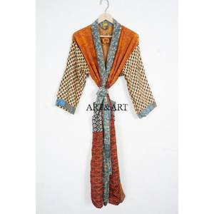 Robe longue élégante en soie pour femme, style sari vintage bohème imprimé, vêtement de nuit doux et respirant, taille unique, kimono japonais - Product Image 6