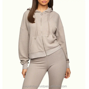 Streetwear de luxe personnalisé pour femmes pull brodé surdimensionné sweats col rond Couple essentiel sweat à capuche - Product Image 1