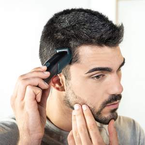 Recortadora de Barba Eléctrica Inalámbrica Negra, Uso en Seco y Húmedo, Batería de Larga Duración, Accesorios, Cuchilla de Acero Inoxidable, Afeitadora Impermeable IPX7 - Product Image 2