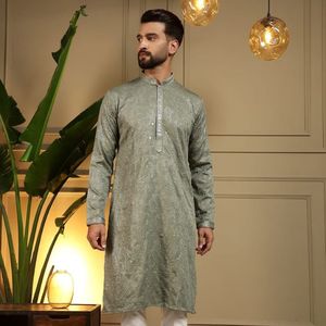 Ensemble Kurta Pyjama Traditionnel pour Hommes en Coton Khadi Lourd avec Broderie et Travail de Miroir, et Chudidar Semi-Coton - Collection Royal Export - Product Image 5